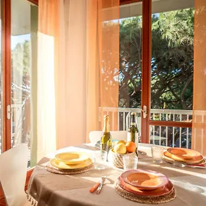 Appartamento Ampio Attico Con Terrazzo Con Vista, Centrale, Parcheggio Gratis, Milano Marittima